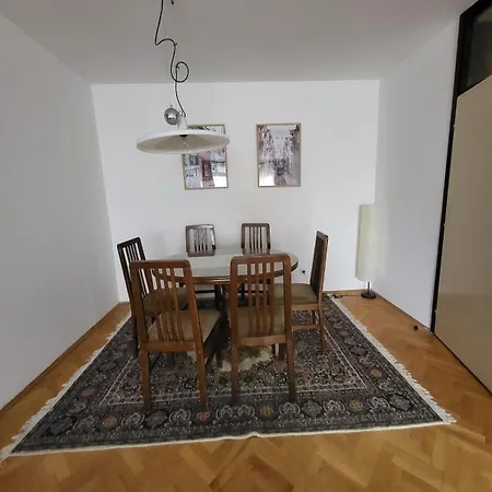 Modern And Comfortable In Daire