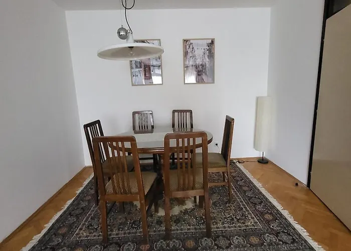 Modern And Comfortable In Apartmán